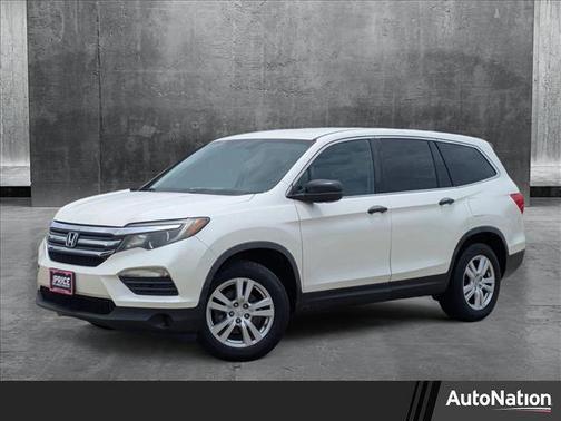 2016 Honda Pilot LX