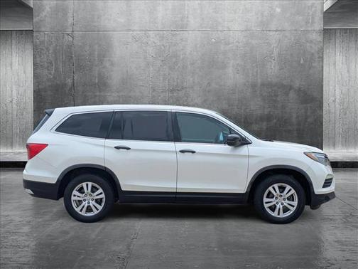 2016 Honda Pilot LX
