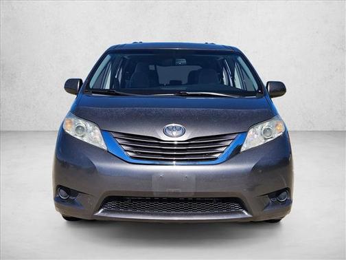 2017 Toyota Sienna LE