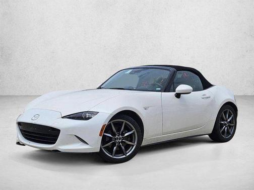 Snowflake White Pearl Mica 2022 Mazda MX-5 Miata Grand Touring