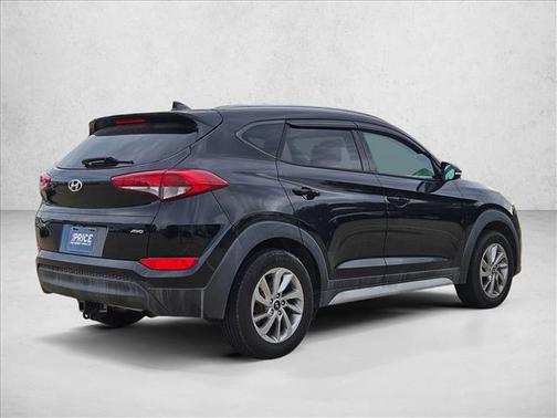 Black Noir Pearl 2017 Hyundai TUCSON SE Plus