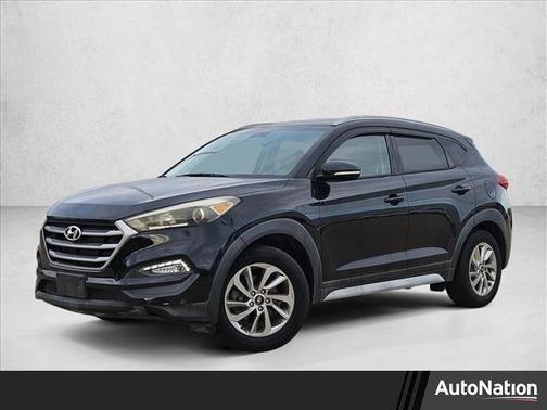 Black Noir Pearl 2017 Hyundai TUCSON SE Plus