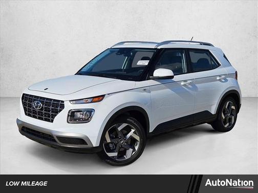 2025 Hyundai VENUE SEL