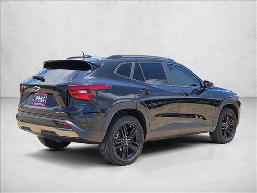 Mosaic Black Metallic 2025 Chevrolet Trax FWD ACTIV