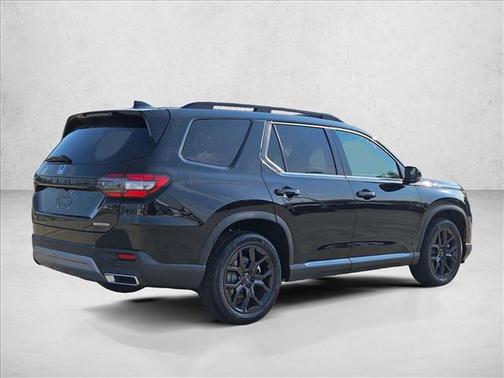 2025 Honda Pilot Touring 8-Passenger