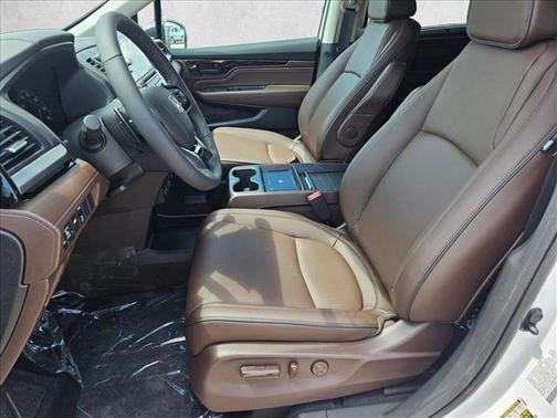 Platinum White Pearl 2026 Honda Odyssey Touring