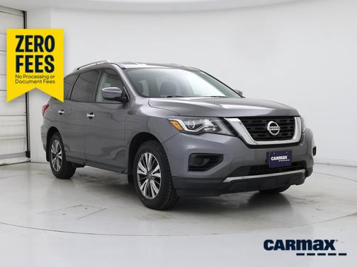 Gray 2018 Nissan Pathfinder S