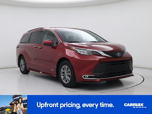 2021 Toyota Sienna XLE