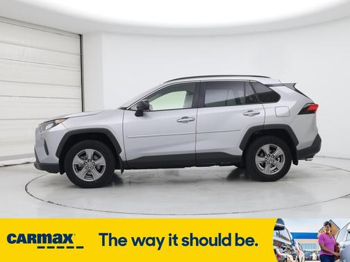 2022 Toyota RAV4 Hybrid LE