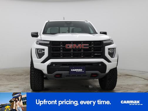 White 2024 GMC Canyon AT4X