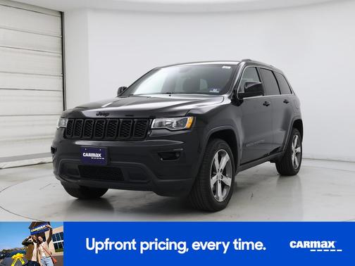 Black 2019 Jeep Grand Cherokee Laredo E