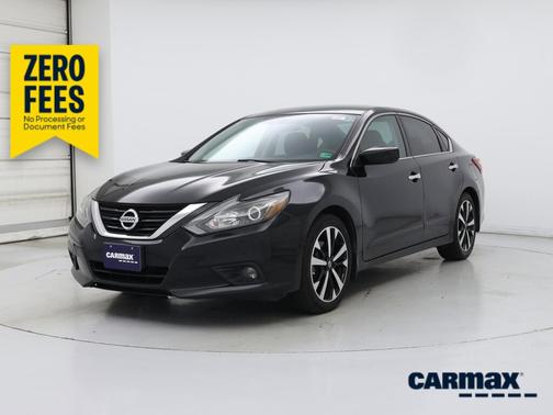 Black 2018 Nissan Altima SR