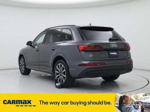2022 Audi Q7 Premium Plus