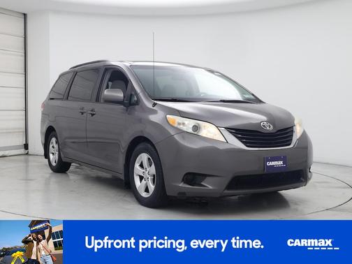 2014 Toyota Sienna LE