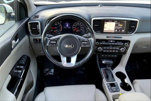 2020 Kia Sportage EX