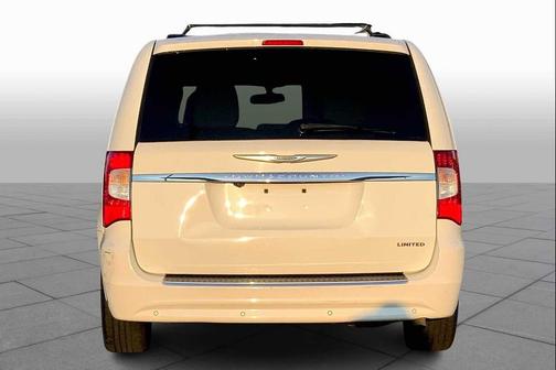 2012 Chrysler Town & Country Limited