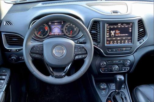 2023 Jeep Cherokee Altitude