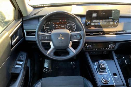 2023 Mitsubishi Outlander SE 2.5 S-AWC