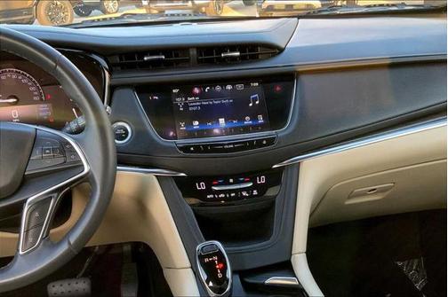 2018 Cadillac XT5 Base