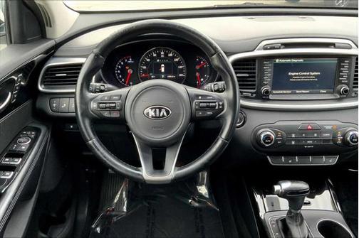 2016 Kia Sorento SX