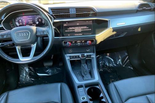 2024 Audi Q3 Premium 45 TFSI S line quattro Tiptronic