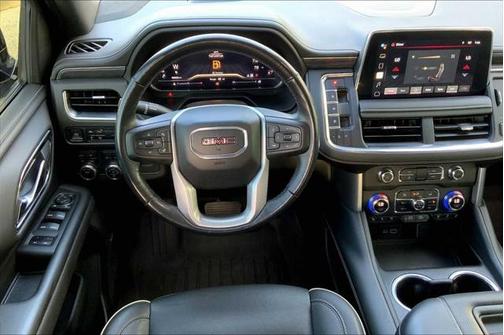 2022 GMC Yukon XL SLT