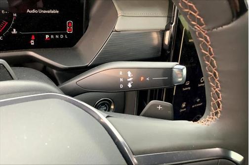 2025 GMC Acadia AWD AT4