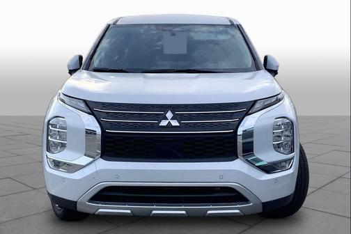 White Diamond 2024 Mitsubishi Outlander SE 2.5 2WD