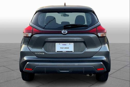 2021 Nissan Kicks S