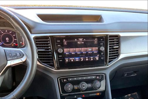 2022 Volkswagen Atlas Cross Sport 3.6L V6 SE w/Technology