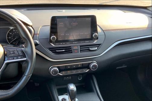 2020 Nissan Altima SR FWD