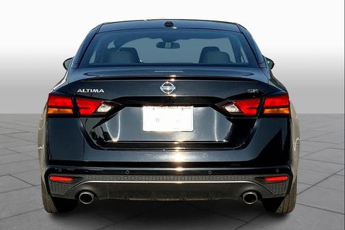 2020 Nissan Altima SR FWD