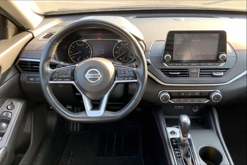2020 Nissan Altima SR FWD