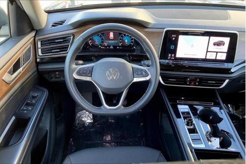 2024 Volkswagen Atlas 2.0T SE w/Technology 4MOTION