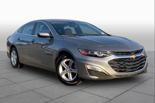 Sterling Gray Metallic 2023 Chevrolet Malibu FWD 1LT