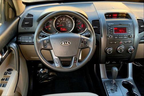 2013 Kia Sorento LX