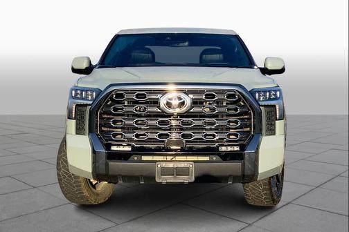 2024 Toyota Tundra Hybrid Platinum