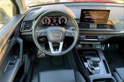 2024 Audi Q5 45 S line Premium Plus