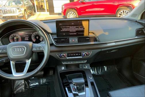 2024 Audi Q5 45 S line Premium Plus