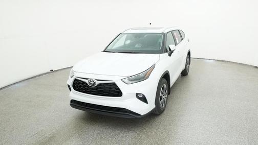 2026 Toyota Highlander Hybrid XLE