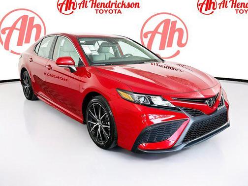 2022 Toyota Camry SE