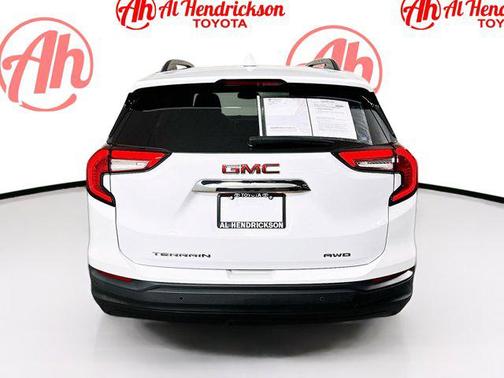 2023 GMC Terrain SLE
