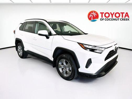 Ice 2024 Toyota RAV4 XLE