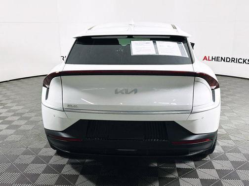 2024 Kia EV6 Light