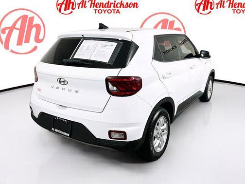 2021 Hyundai VENUE SE