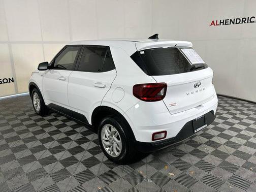 2021 Hyundai VENUE SE