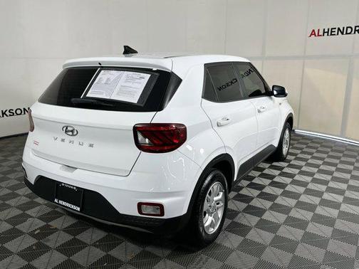 2021 Hyundai VENUE SE
