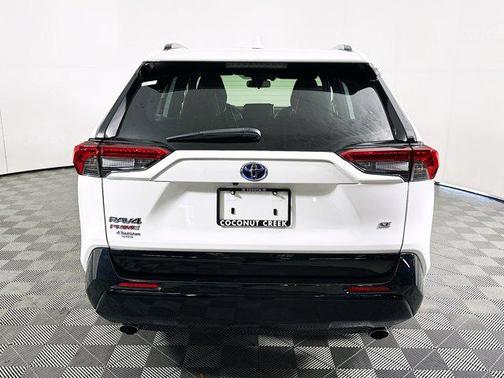 2024 Toyota RAV4 Prime SE