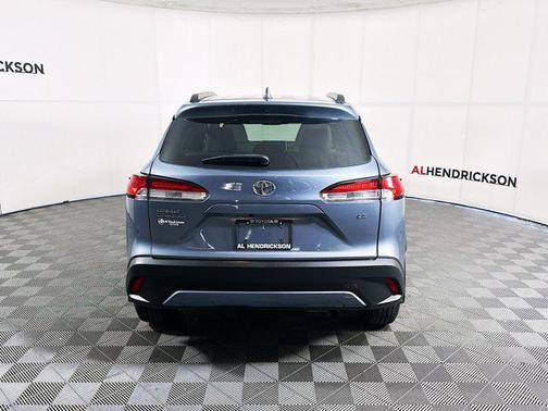 2024 Toyota Corolla Cross LE