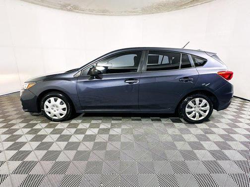 Carbide Gray Metallic 2017 Subaru Impreza 2.0i